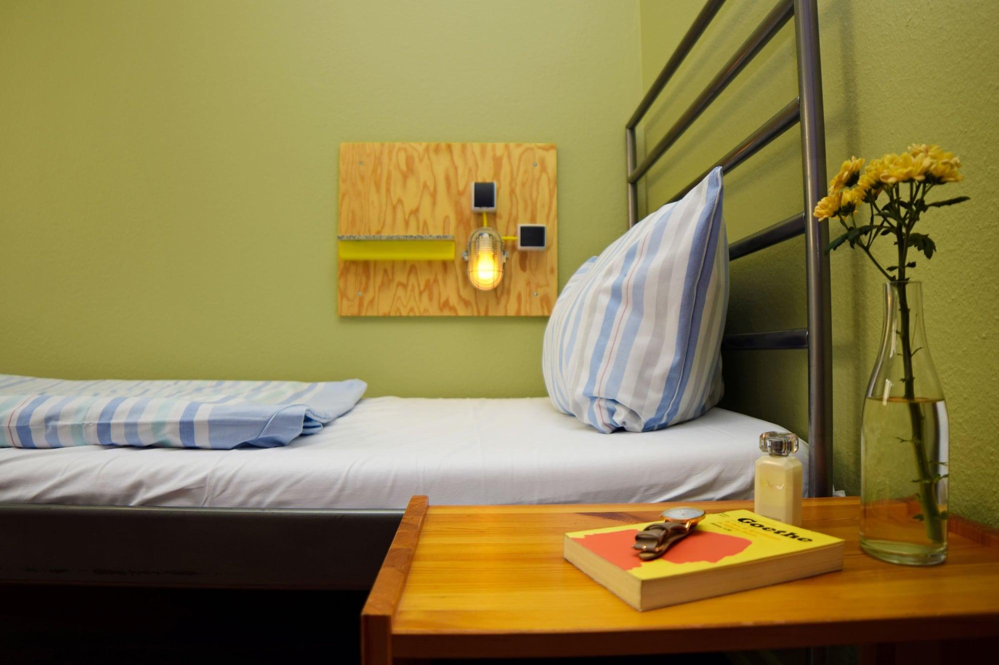 Amstel House Hostel