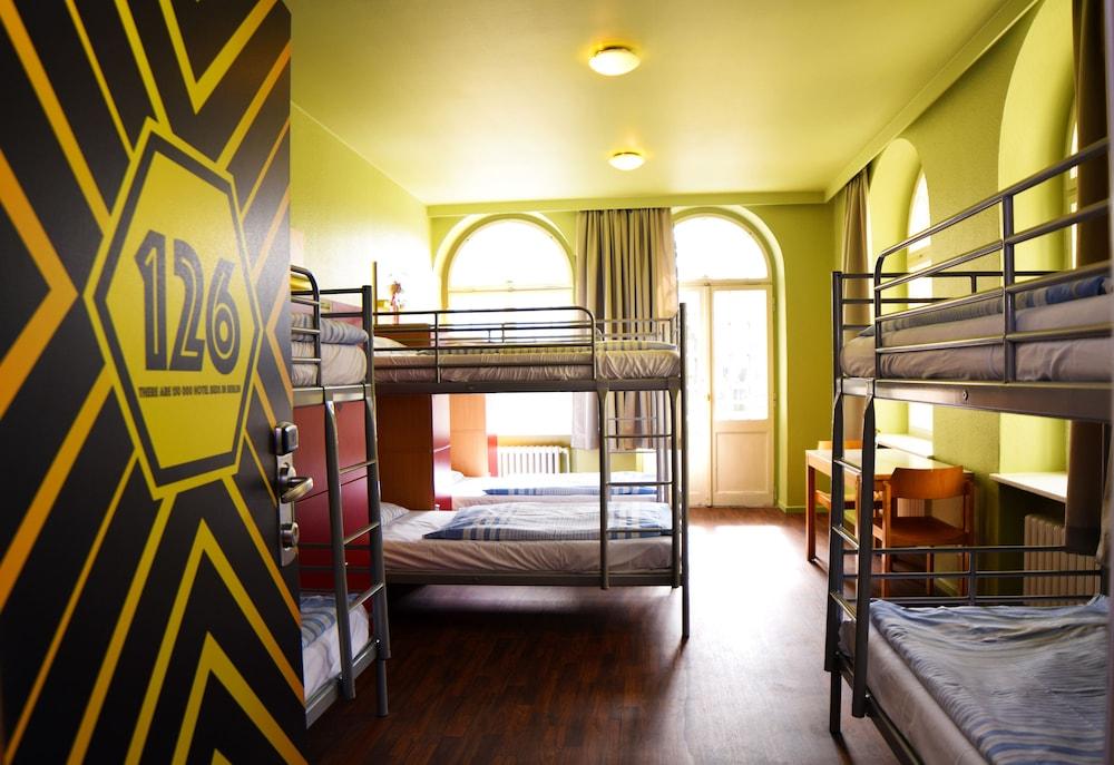 Hostel Amstel House *