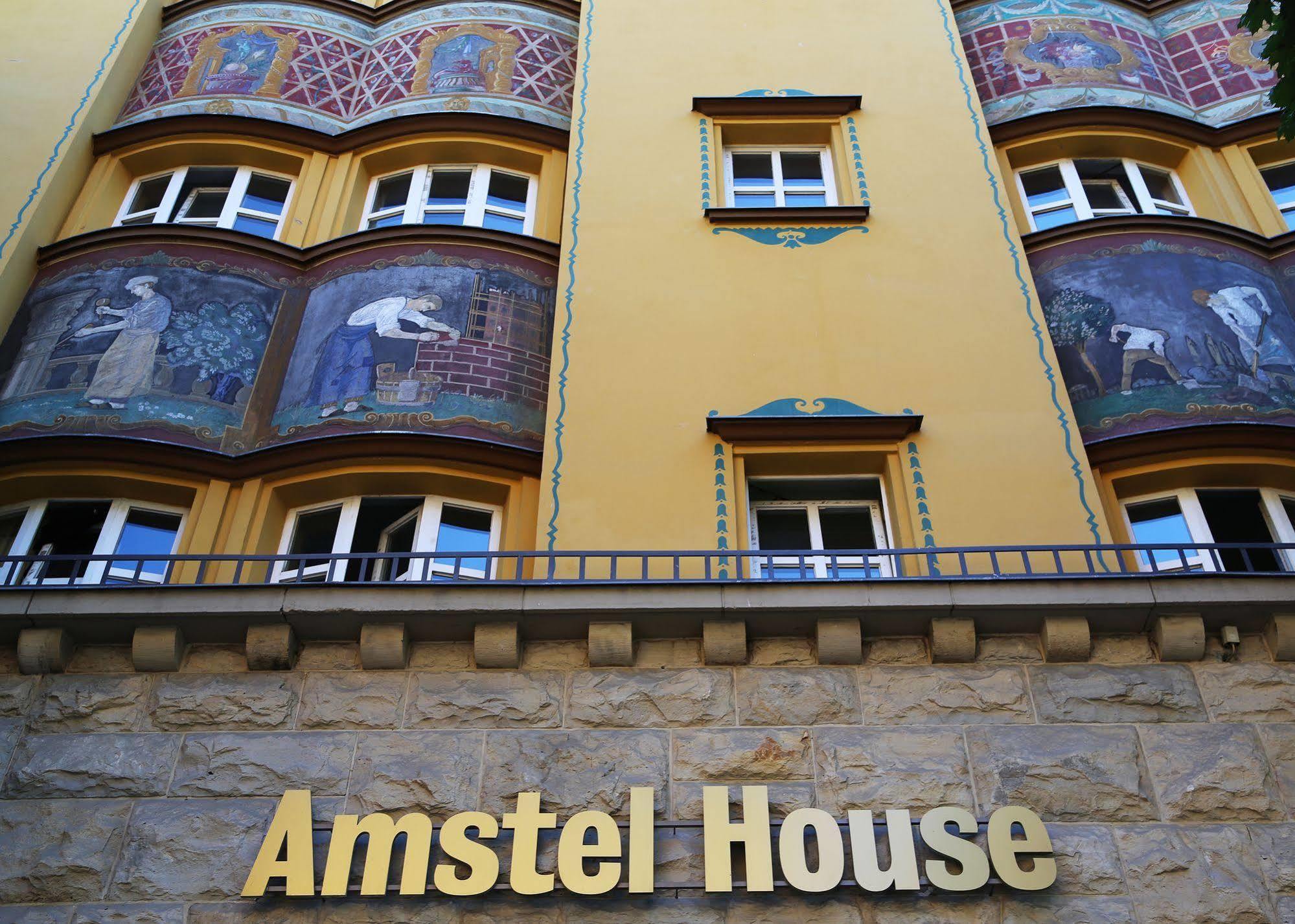 Amstel House *